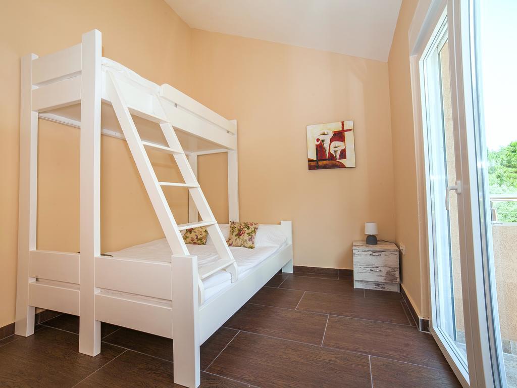 Apartments Urban Wild Котор Екстер'єр фото