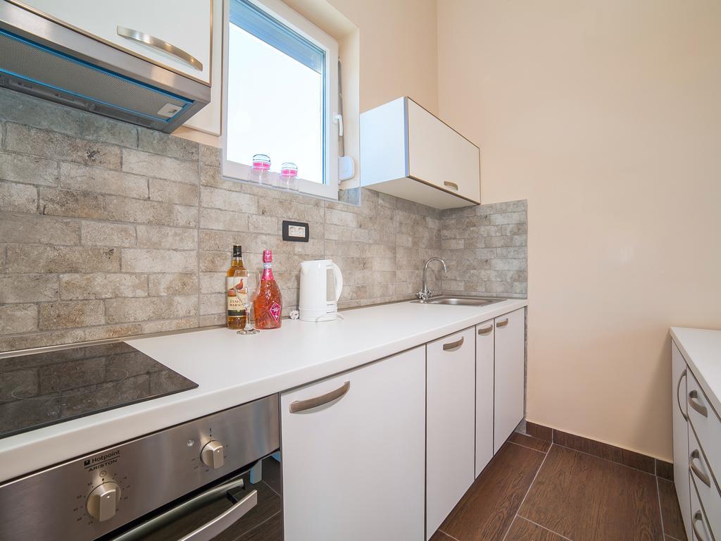 Apartments Urban Wild Котор Екстер'єр фото